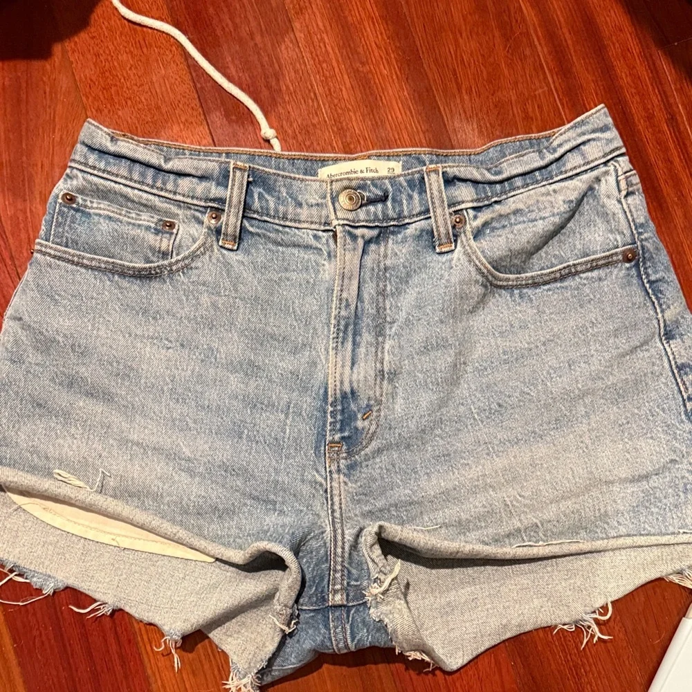 Abercrombie & Fitch Light Blue Jean Shorts - Picture 1 of 3